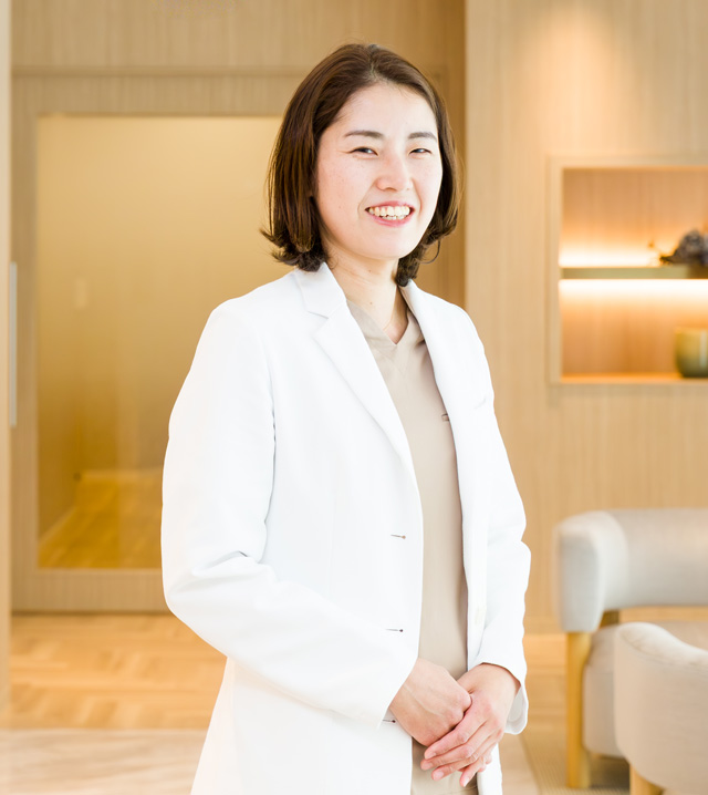 医師　花井 莉菜